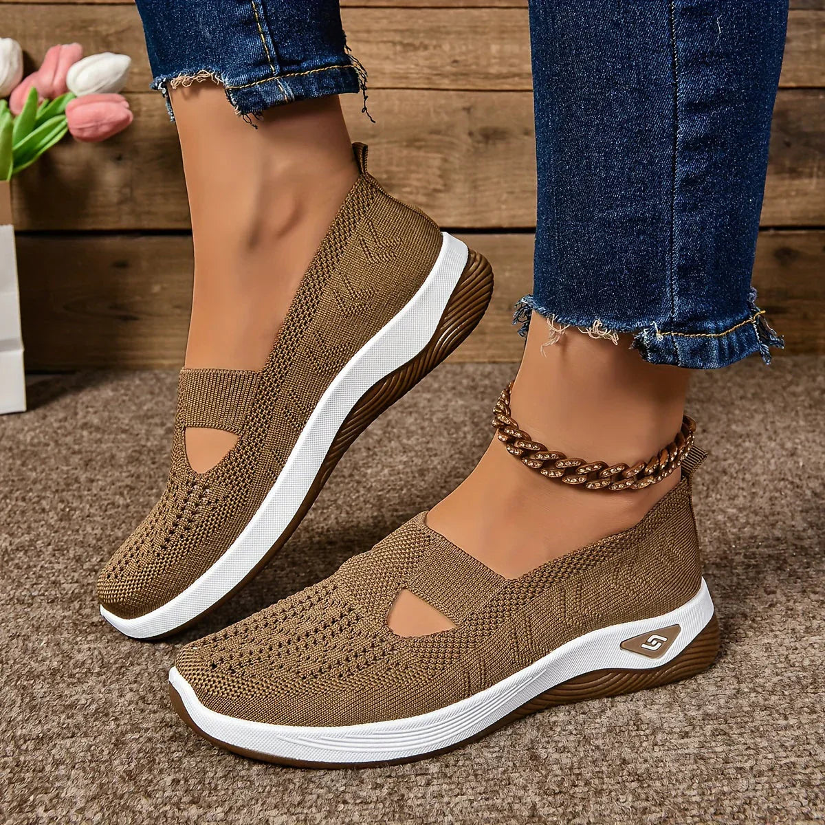 CloudWear™ – Atmungsaktive und Ultra-Komfortable Orthopädische Sneaker für Damen