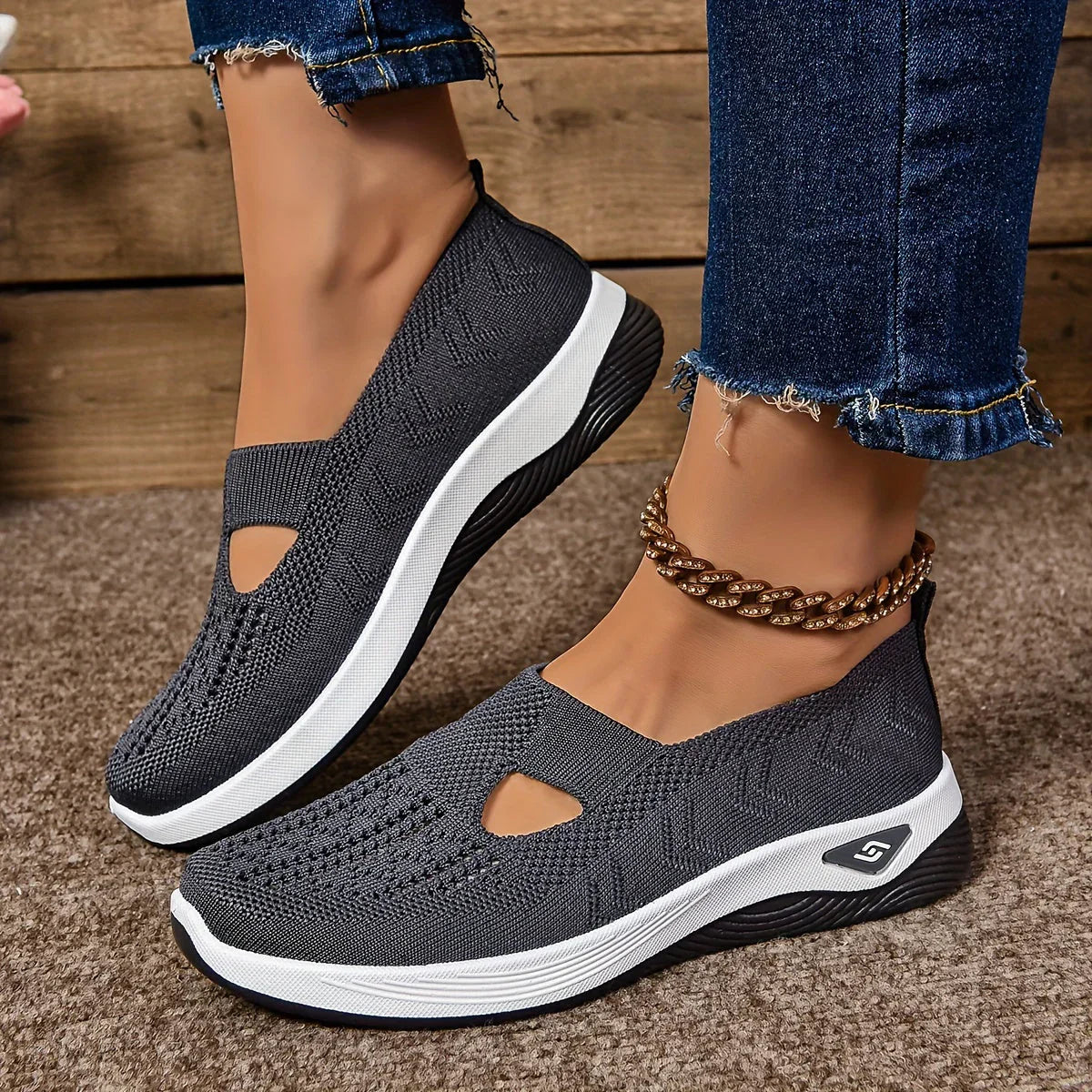 CloudWear™ – Atmungsaktive und Ultra-Komfortable Orthopädische Sneaker für Damen