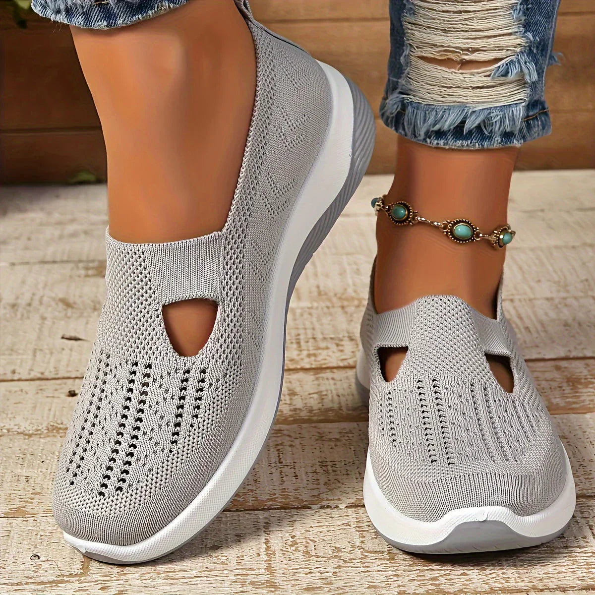 CloudWear™ – Atmungsaktive und Ultra-Komfortable Orthopädische Sneaker für Damen